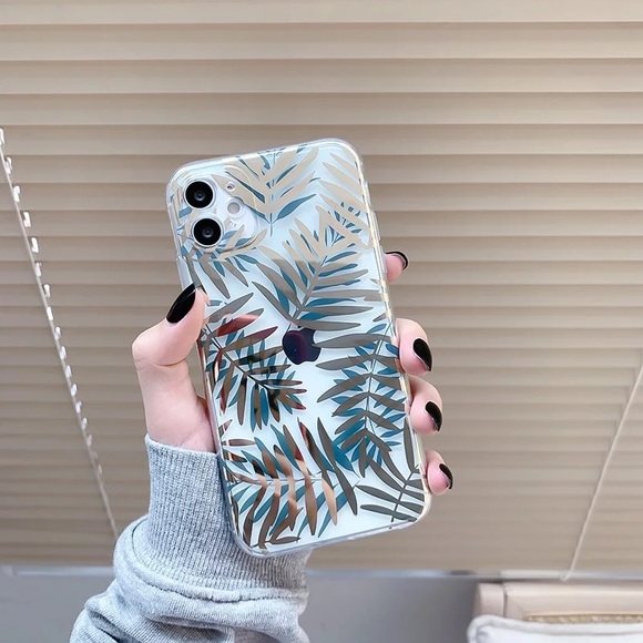 Apple Accessories - [⚠️Clearance] NEW iPhone 12 / 12 Pro Golden Leaf case